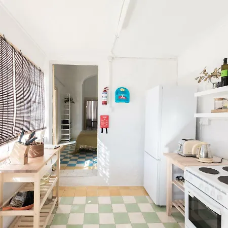 Valletta's Window: Quaint 1 Bedroom With Views * Il-Furjana