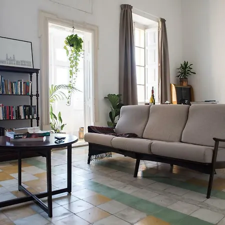Valletta's Window: Quaint 1 Bedroom With Views Lägenhet *
